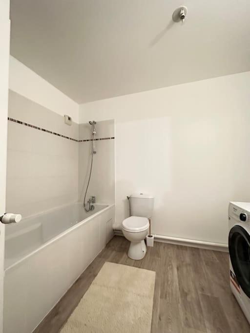 Cosy House A 6 Min Du Rer A Et Psa Apartment Carrieres sous Poissy Bagian luar foto